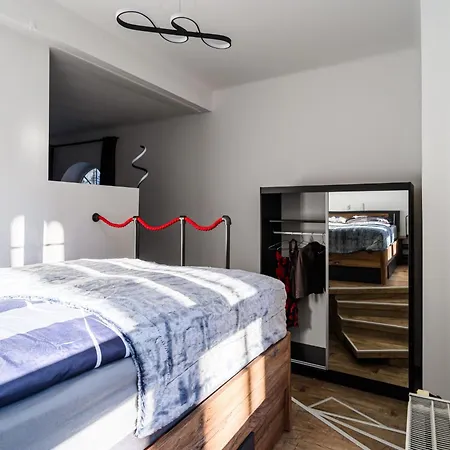 At Park- Zentrales Inkl- Parkplatz By Interhome Apartment Graz