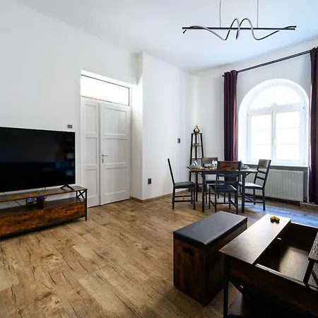 公寓 At Park- Zentrales Inkl- Parkplatz By Interhome